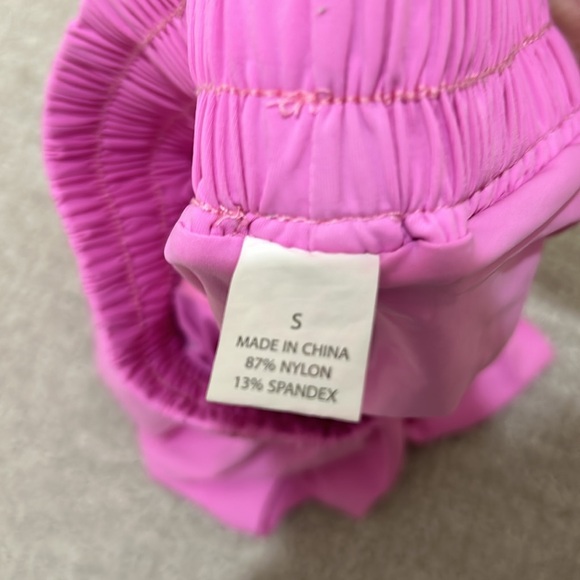 Size small butterfly shorts! - Picture 3 of 3